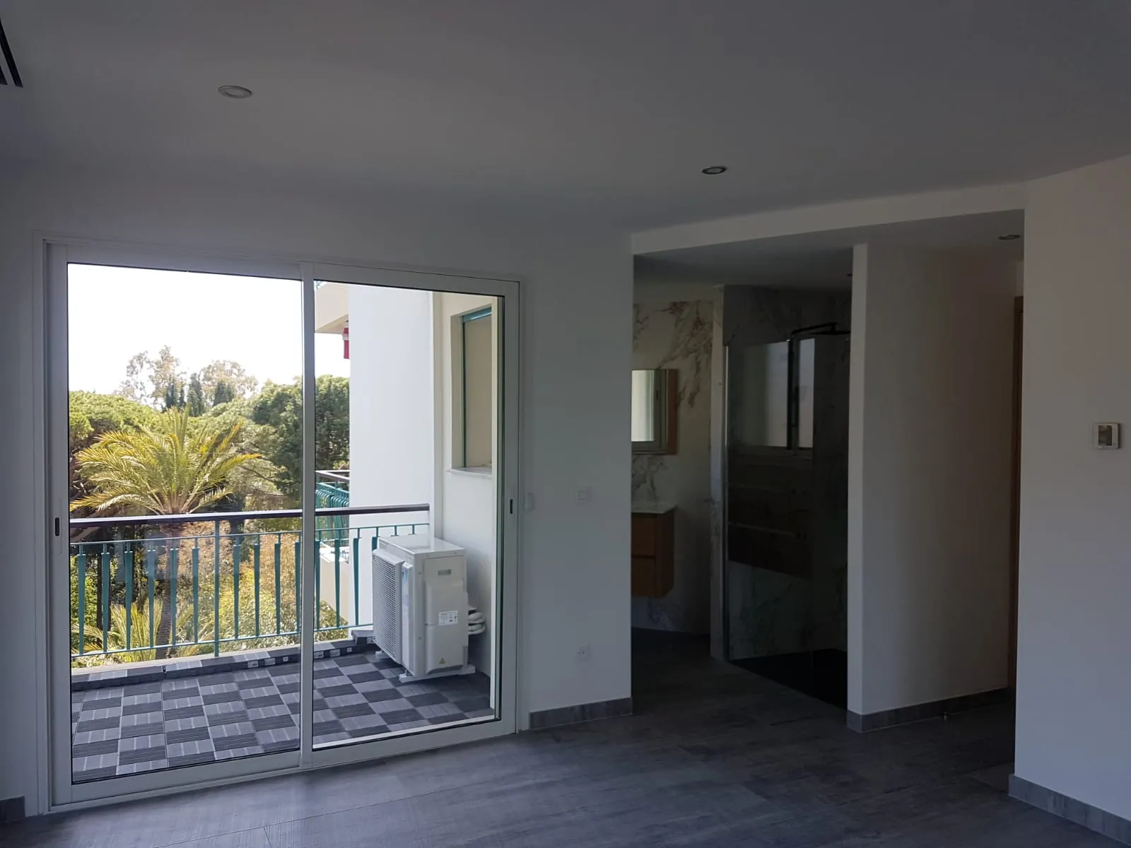 Dressing sur-mesure intégré dans la chambre principale